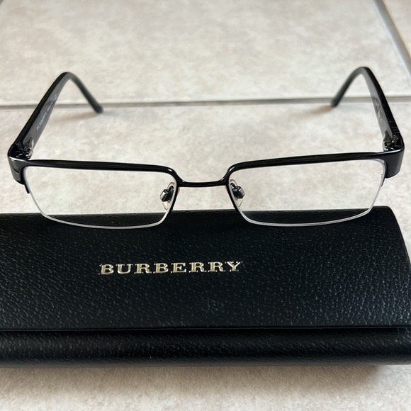 EUC BURBERRY EYEGLASSES FRAME - Picture 3 of 11